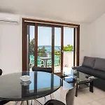 Apartments Brodarica Beach With Balcony Seaview * Brodarica (Sibenik-Knin)