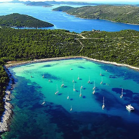 Apartments Brodarica Beach With Balcony Seaview * Brodarica (Sibenik-Knin)