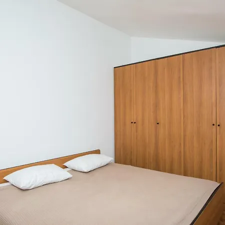 Apartments Brodarica Beach With Balcony Seaview