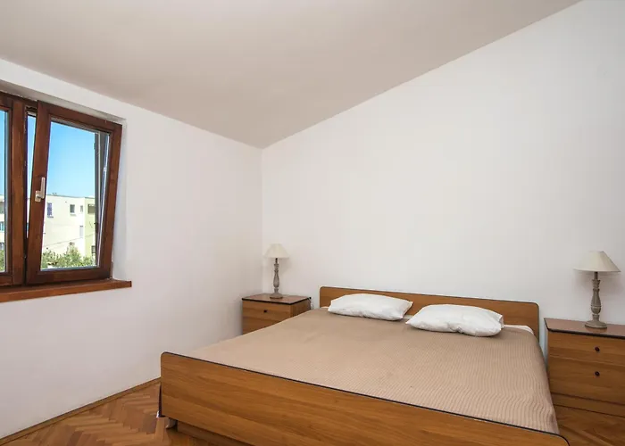 Apartman Apartments Brodarica Beach With Balcony Seaview