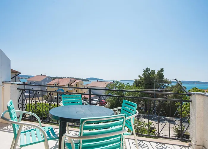 Apartments Brodarica Beach With Balcony Seaview *