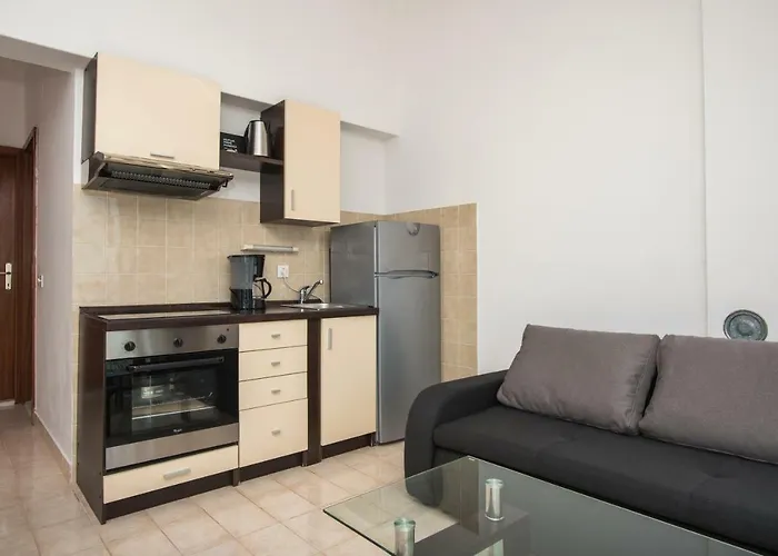 Apartments Brodarica Beach With Balcony Seaview *