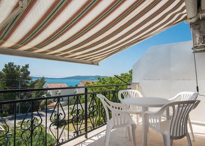 Apartments Brodarica Beach With Balcony Seaview * Brodarica (Sibenik-Knin)