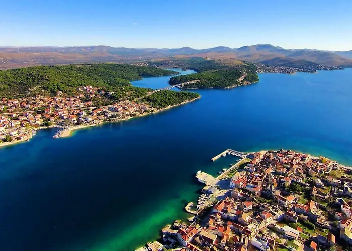 Apartments Brodarica Beach With Balcony Seaview *